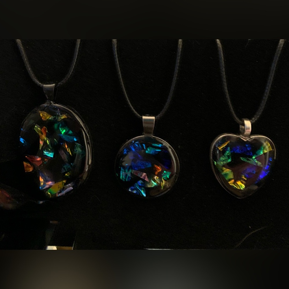 Beautiful handmade jewelry. Rings, necklaces, earrings, barrettes, sets.
